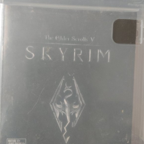 Skyrim PS3 - Used, Excellent Condition, Tested, No Dust Jacket - Picture 1 of 7